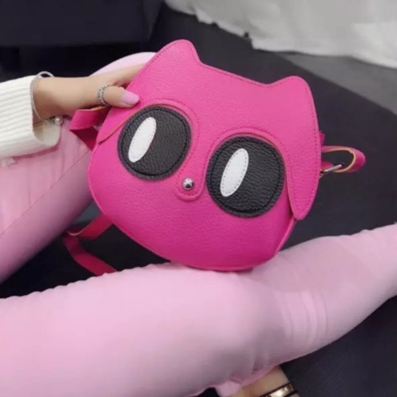 Kawaii Kitty Cat Crossbody Bag - Picture 2 of 8